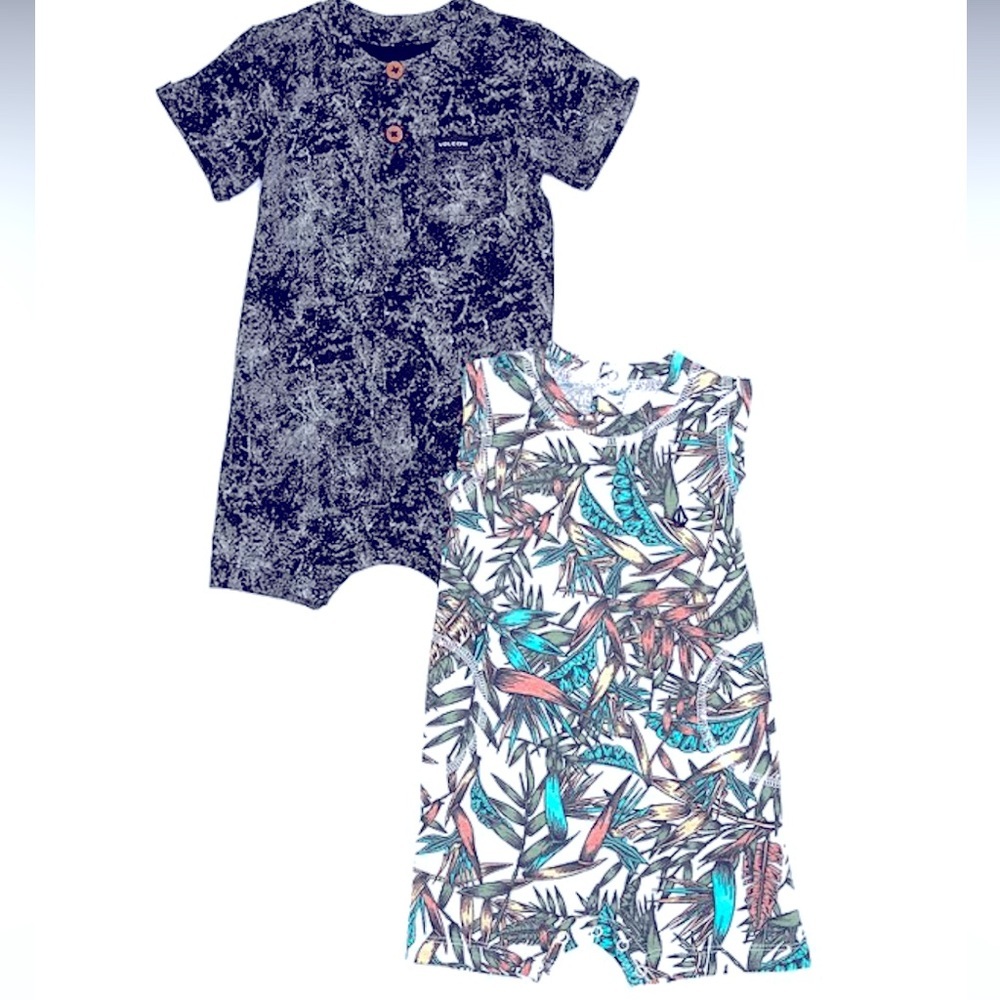 Volcom
Baby Boys Sleeveless Printed / Short Sleeve Solid Shortalls Set